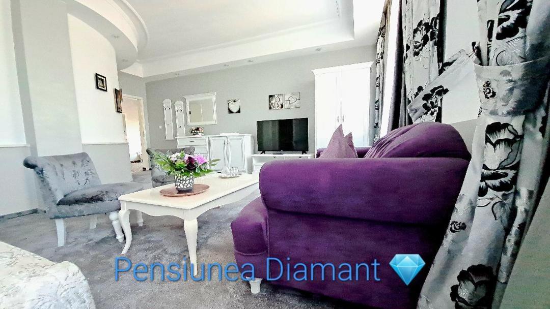 Pensiunea Diamant Ghimbav Εξωτερικό φωτογραφία