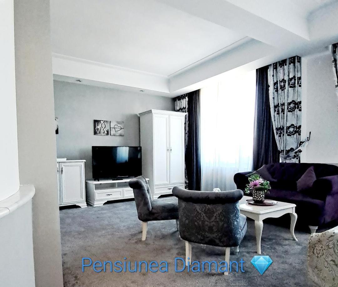 Pensiunea Diamant Ghimbav Εξωτερικό φωτογραφία