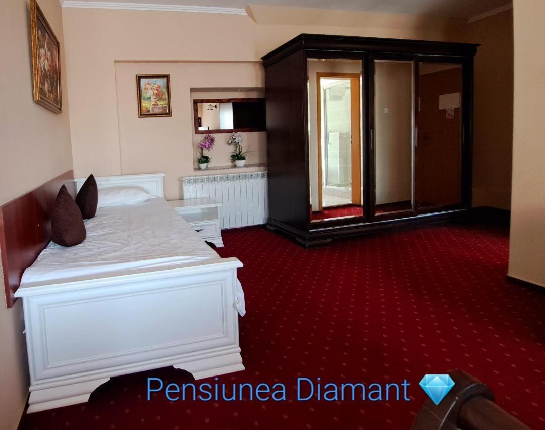 Pensiunea Diamant Ghimbav Εξωτερικό φωτογραφία