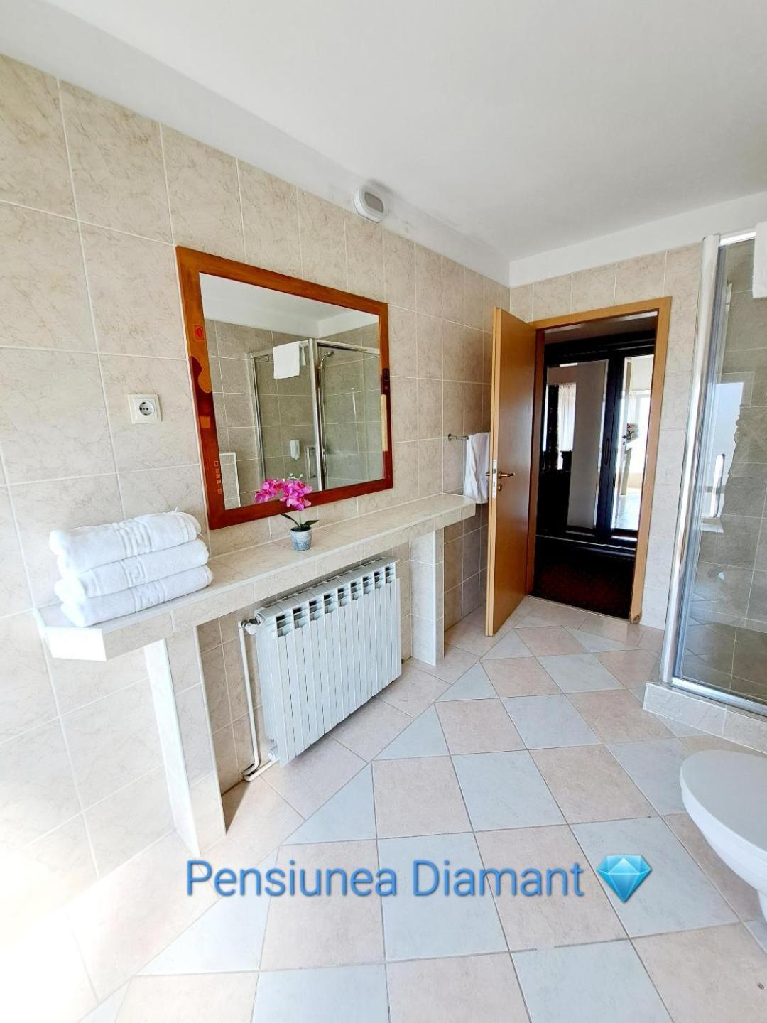Pensiunea Diamant Ghimbav Εξωτερικό φωτογραφία
