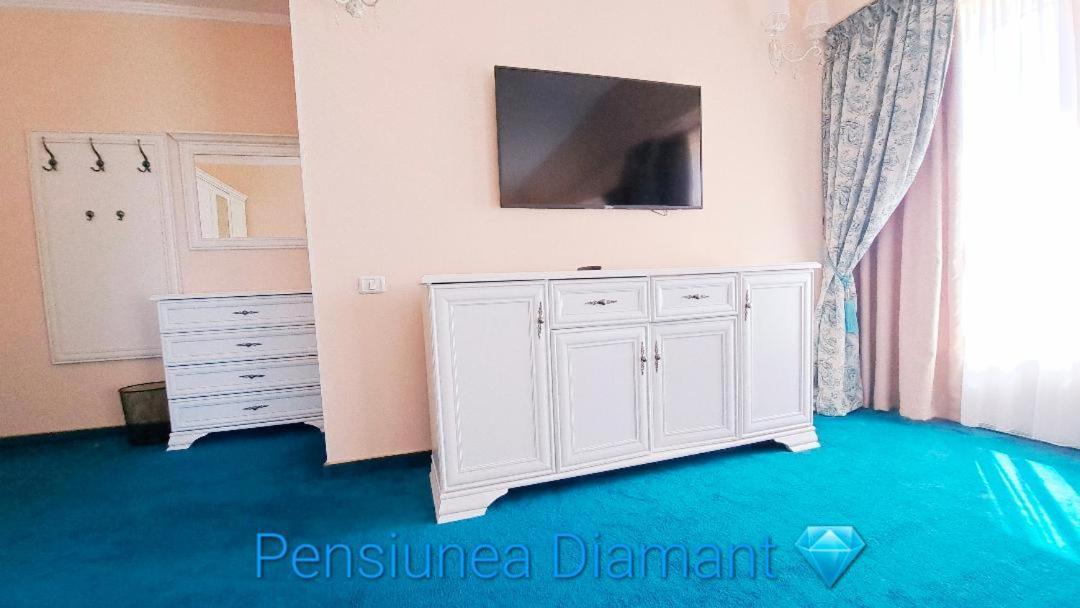 Pensiunea Diamant Ghimbav Εξωτερικό φωτογραφία
